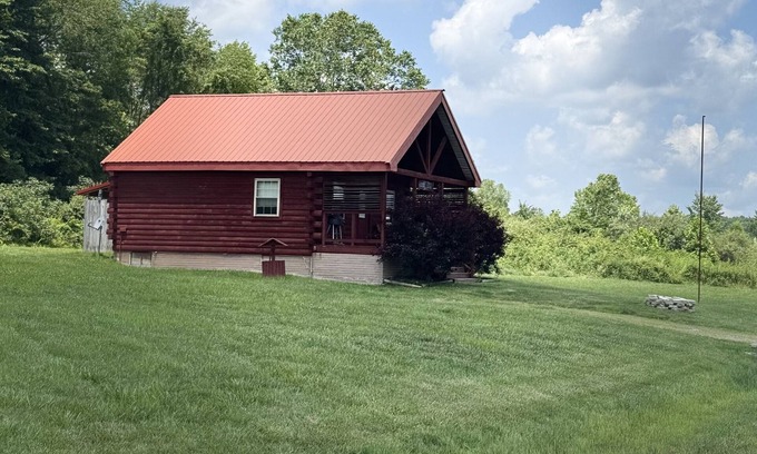 McArthur Cabin | Lazy Lane Cabins - Fisherman's Dream