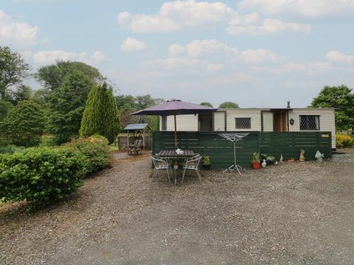 Narberth House | Lazy Trout Caravan