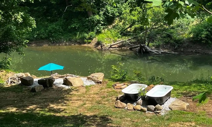 Dabolt Cabin | Lazy Turtle Campground