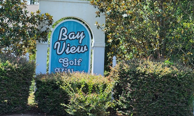 Surfside Beach Condo | Lazy Willow Condo in Myrtle Beach, with a short drive to the beach!