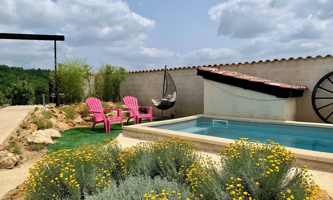 Queyssac House | Le 007 Refuge –Rural Gîte élégant private swimming pool