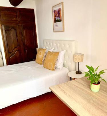 Moustiers-Sainte-Marie Apartment | Le 1835, Studio Ambre-Jaune