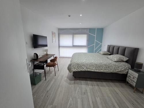 Les Stades Apartment | Le 46 Appart Hotel Entre Paris Disneyland Parc Asterix Navette