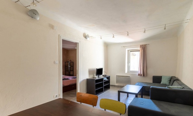 Cuges-les-Pins Apartment | Le Beaumier - One Bedroom Apartment, Sleeps 4