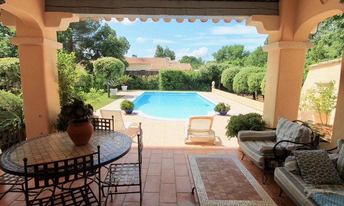 Saint-Didier Villa | Le Bosquet - situated in the pretty village of Saint Didier