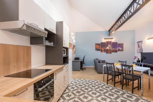 Tourcoing Apartment | Le Business. idéal pour travailler mais pas que!