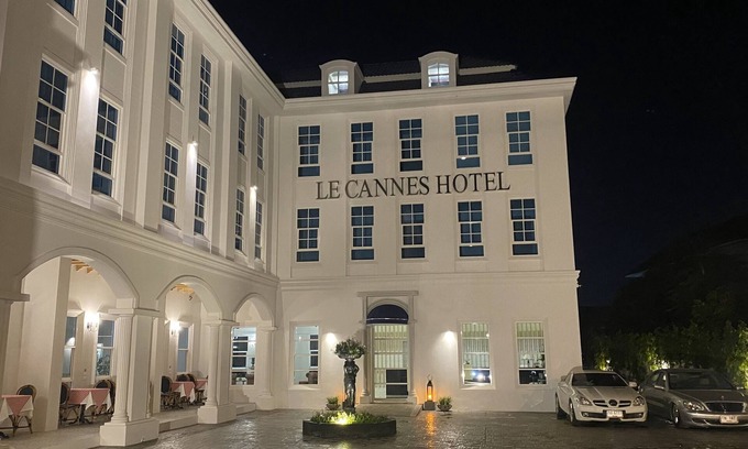 Chang Khlan Hotel | Le Cannes Hotel