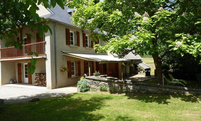 Campan Cottage | Le Carot: large independent and quiet cottage in the mountains