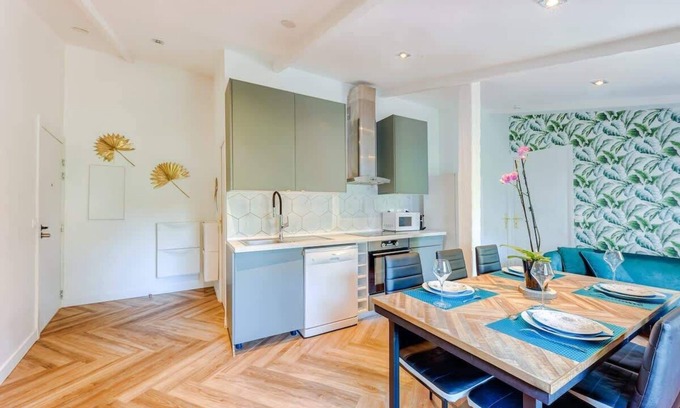 Chennevieres-sur-Marne Apartment | "Le Casenave" - Very quiet and comfortable