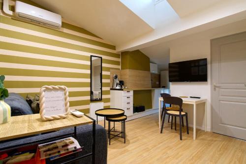 Castelnaudary Apartment | Le Castel