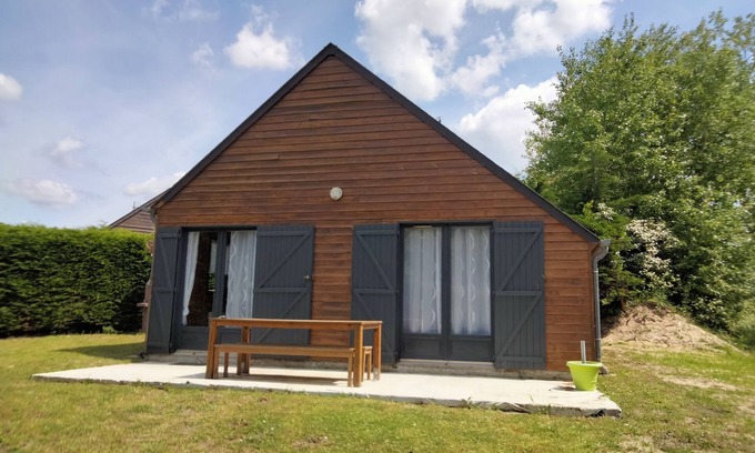 Agon-Coutainville Ski Chalet | Le Chalet de la mer in Agon Coutaiville, on the road to Pointe D'Agon
