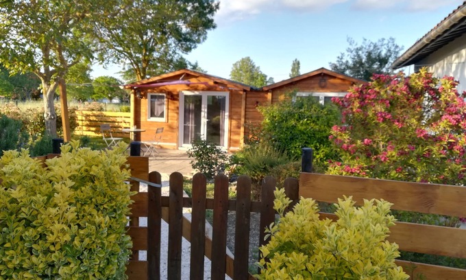 Grenade-sur-Garonne Ski Chalet | Le chalet de la beauté + private garden +wifi+ spa