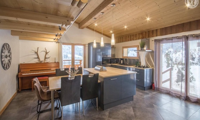 Flumet Ski Chalet | *Le Chalet J* summer 8 travellers/winter 6 travellers