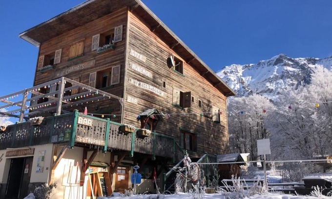 Chantelouve Hotel | LE CHAMOIS