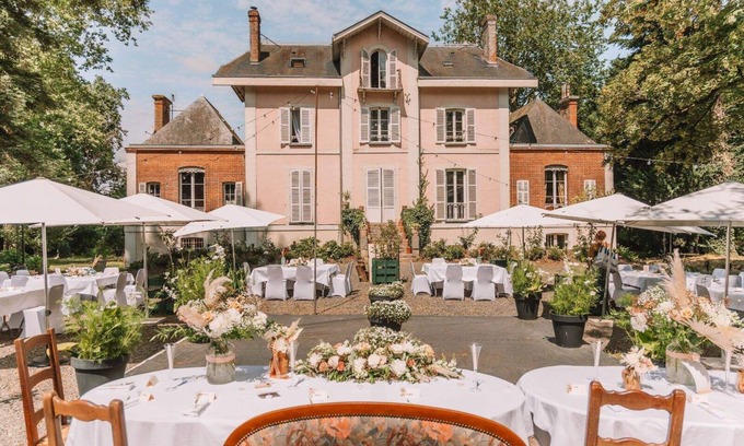La Tourlandry House | Le Chateau De La Tourlandry