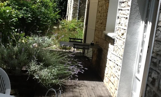 Brive-la-Gaillarde Apartment | Le Clos Doménat 1
