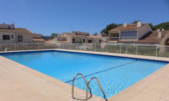 Bormes-Les-Mimosas Apartment | Le Clos Des Mimosas 106.1