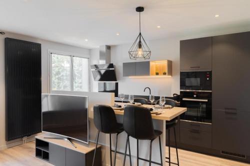 Annecy Apartment | Le Cocon d'Annecy Centre ville avec balcon