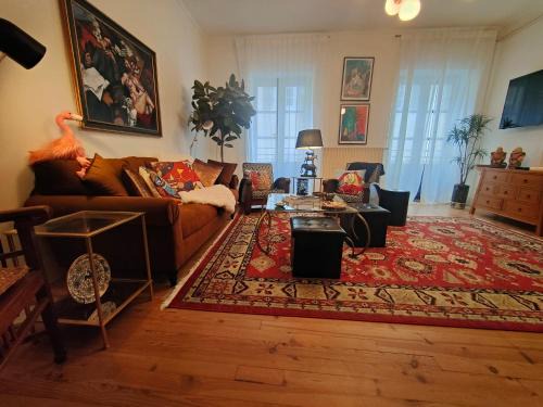 Cahors Old Town Apartment | Le Coeur de Cahor! 2 bedroom luxury rental 85m2.