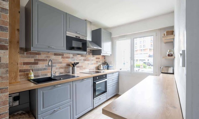 Sevres Apartment | Le Colombier - Balcony, Parking, Seine Musicale