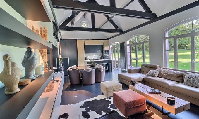 Couture-Saint-Germain Cottage | " Le Cosy Cottage du Chêne " " Cozy Oakwood Cottage "