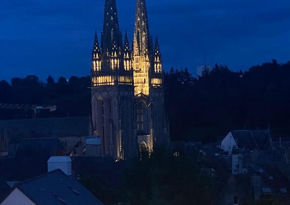 Quimper Apartment | Le duplex Saint-Corentin - Hyper Centre - Parking Privé