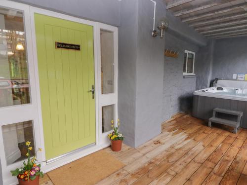 Haverfordwest House | Le Durkestrete Cellar