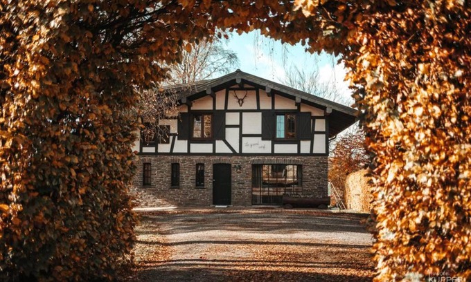 Xhoffraix Ski Chalet | Le Grand Cerf 25 pers, Malmedy- Chalet rustique, jardin