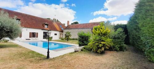 Levroux House | le Grand Chai piscine clim jardin 16 pers Levroux