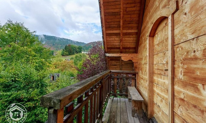 Entremont-le-Vieux House | LE GRENIER DU CROZAT