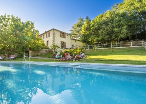 Sevremoine Bed & Breakfast | LE JARDIN SUSPENDU Domaine LE CARTERON