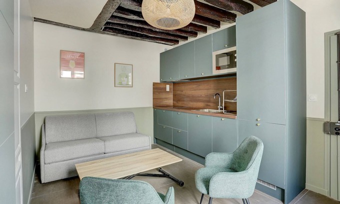 Notre-Dame Apartment | Le Lazare - Versailles