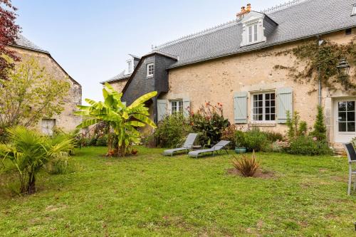 Clere-les-Pins Bed & Breakfast | Le Logis de Cléré