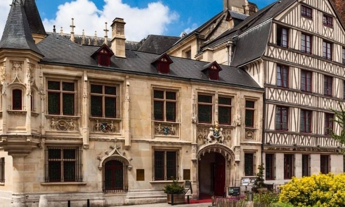 Quartier Vieux Marche-Cathedrale Bed & Breakfast | Le Logis Saint Eloi