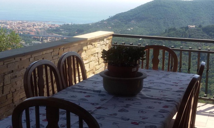 Leivi Villa | Le maison di Jeannette- charming villa in the olive trees