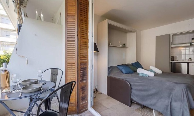 Pointe Croisette Apartment | Le Marlyne 2 by Interhome