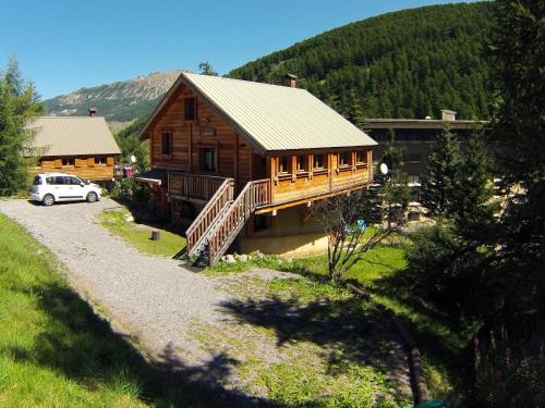 Les Claux Ski Chalet | Le Martagon