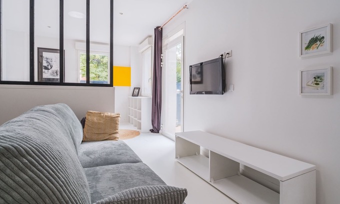 Pont des Demoiselles-Montaudran-La Terrasse Apartment | Le Minautore - Charmant studio climatisé