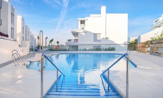 New Golden Mile Apartment | Le Mirage