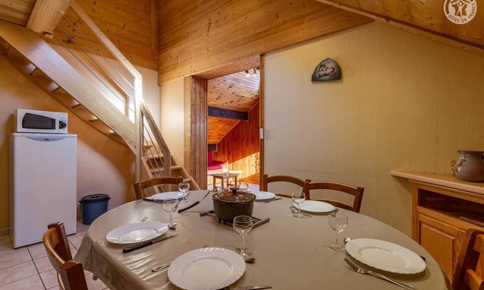 Albiez-le-Vieux House | LE MUSTANG 1 - ALBIEZ MONTROND