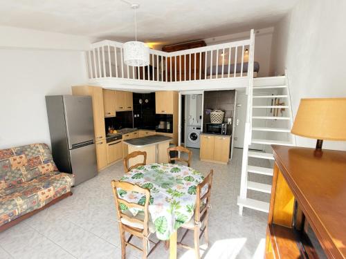 Saint-Cyprien Plage Apartment | Le nid des Oliviers