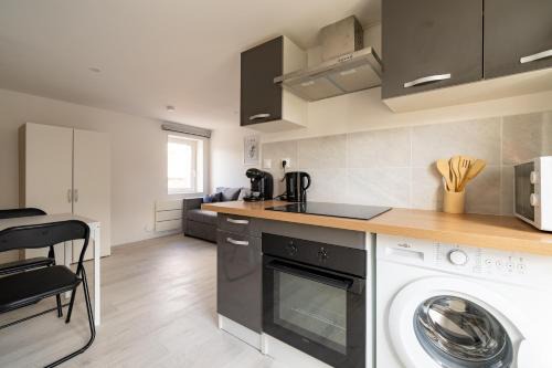 Doullens Apartment | Le Nid du Beffroi - Studio centre Doullens
