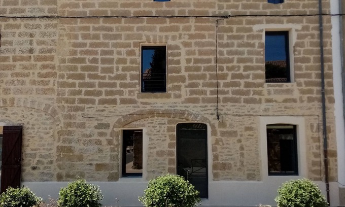 Montaren-et-Saint-Mediers House | LE PASSAGE 2