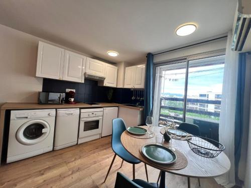 Saint-Cyprien Plage Apartment | Le perroquet