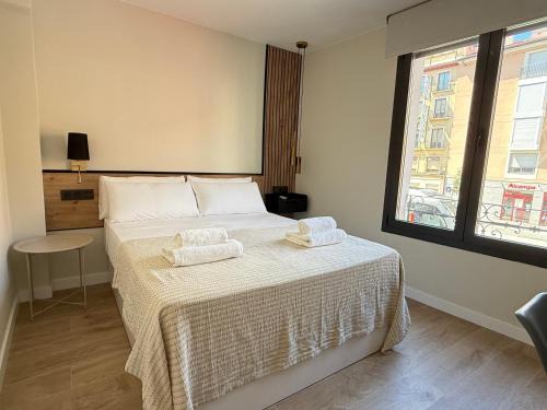 Zaragoza Old Town House | Le Petit Hostel