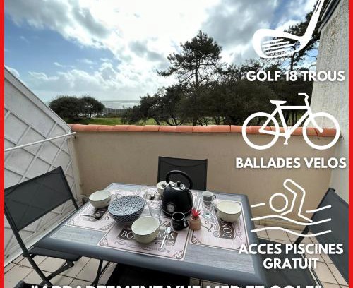 Bourgenay Apartment | "LE PETIT PARADIS" Appartement duplex, vue mer et port, 5 personnes, accès parc aquatique gratuit