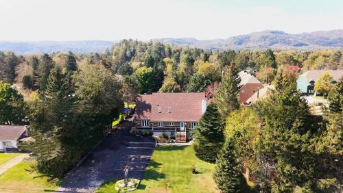 Mont-Tremblant Bed & Breakfast | Le Pimbina