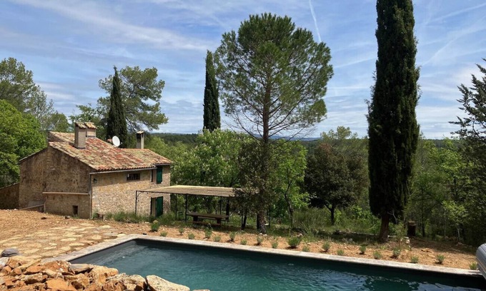 Cotignac Cottage | Le Poucet Oriental : house for 6, combining charm, nature and heated pool
