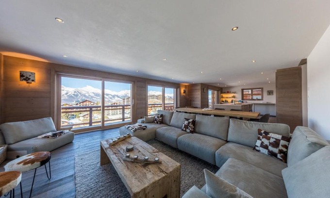Saint-Pierre-de-Clages Apartment | Le Refuge 2 - Spa access - Close to ski lift