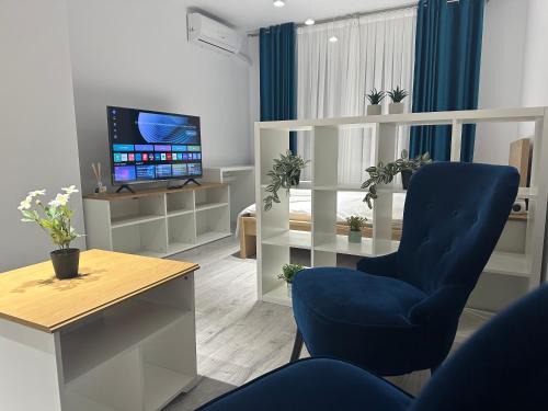 Iasi Apartment | Le Regard - tres chic stay